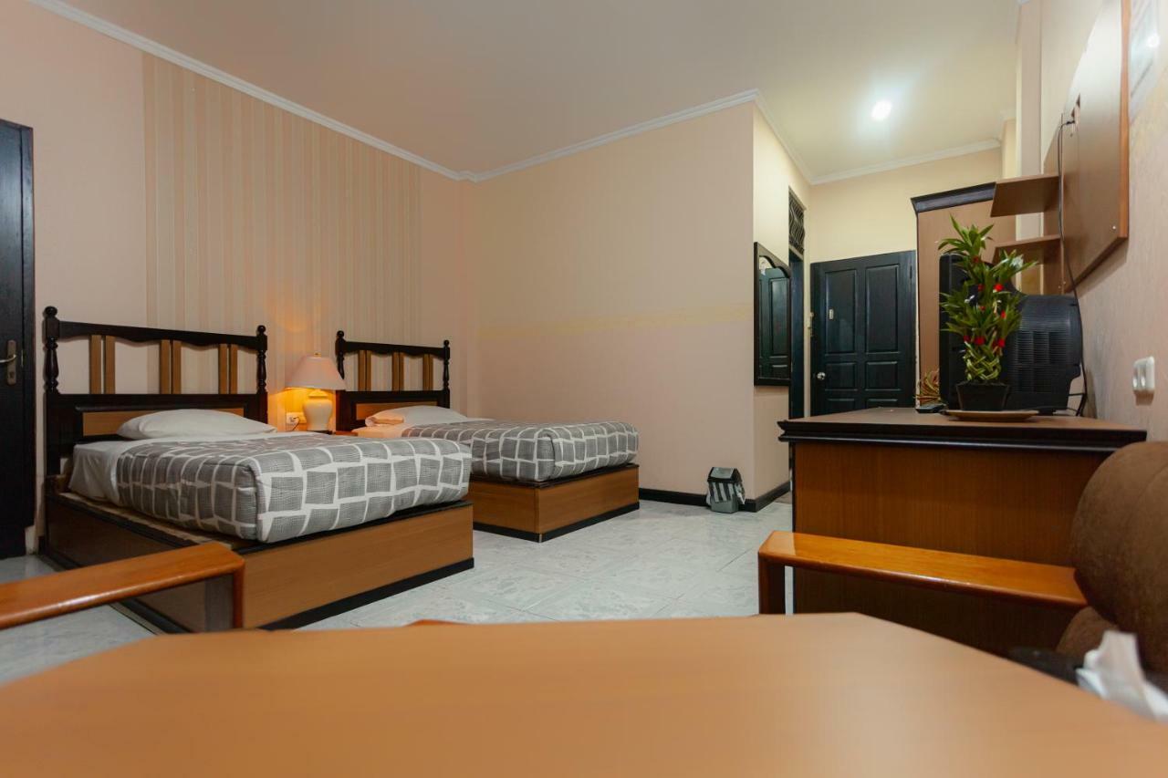 Nikita Hotel 武吉丁宜 外观 照片