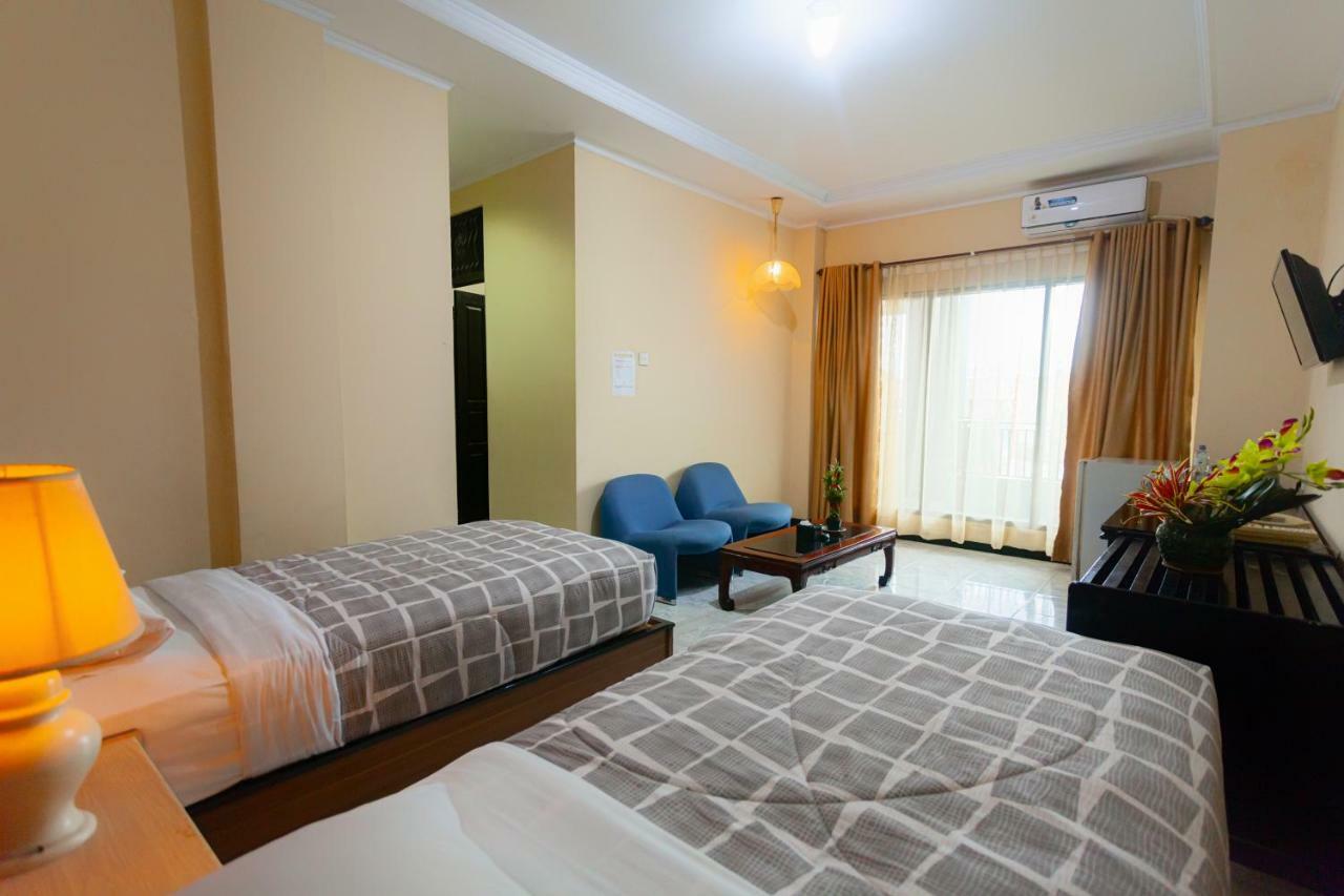 Nikita Hotel 武吉丁宜 外观 照片